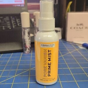 Revolution Pore Vanish Prime Mist Spray Fixateur 50ml New Sealed